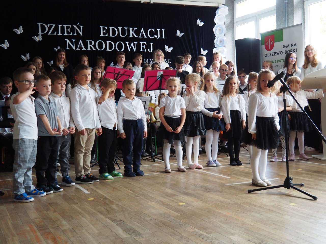 Gminne obchody Dnia Edukacji Narodowej w Olszewie-Borkach [15.10.2025] - zdjęcie #18 - eOstroleka.pl