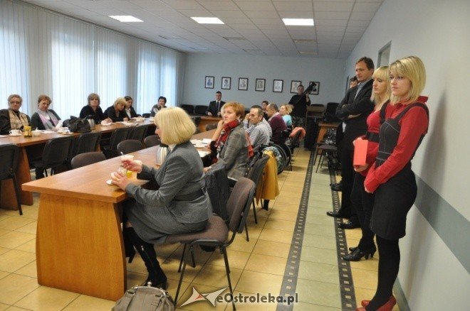Spotkanie Rozwój i promocja wolontariatu w Ostrołęce (26.X.2011) - zdjęcie #11 - eOstroleka.pl