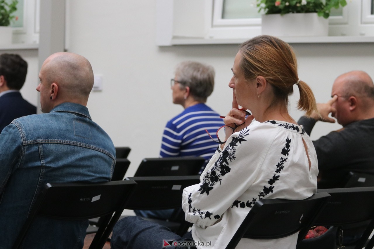 Konferencja „Trwanie pod obcą władzą”  [15.10.2025] - zdjęcie #3 - eOstroleka.pl