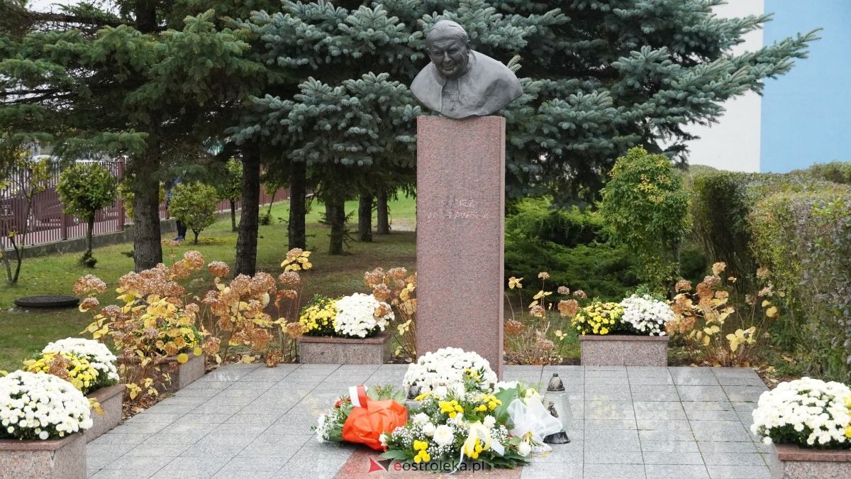 Miejskie obchody Dnia Patrona Miasta - św. Jana Pawła II [16.10.2025] - zdjęcie #1 - eOstroleka.pl