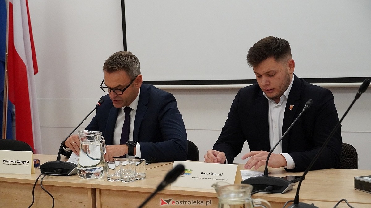 Inauguracyjna sesja Młodzieżowej Rady Miasta Ostrołęka [16.10.2025] - zdjęcie #23 - eOstroleka.pl