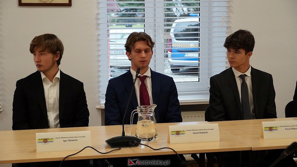 Inauguracyjna sesja Młodzieżowej Rady Miasta Ostrołęka [16.10.2025] - zdjęcie #10 - eOstroleka.pl