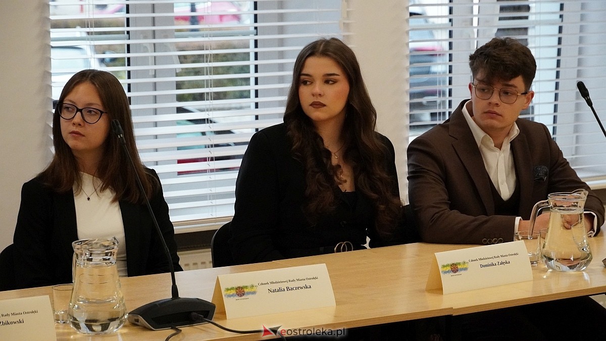 Inauguracyjna sesja Młodzieżowej Rady Miasta Ostrołęka [16.10.2025] - zdjęcie #8 - eOstroleka.pl