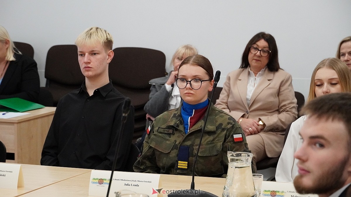 Inauguracyjna sesja Młodzieżowej Rady Miasta Ostrołęka [16.10.2025] - zdjęcie #6 - eOstroleka.pl