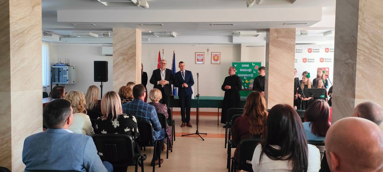 Gminne obchody Dnia Edukacji Narodowej w Rzekuniu [16.10.2025] - zdjęcie #20 - eOstroleka.pl
