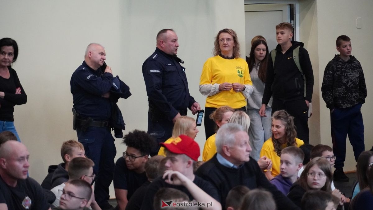 Kadzidło dołożyło swoją cegiełkę do ogólnopolskiego rekordu WOŚP! Lokalna społeczność uczyła się ratować życie z wielkim sercem [16.10.2025] - zdjęcie #76 - eOstroleka.pl