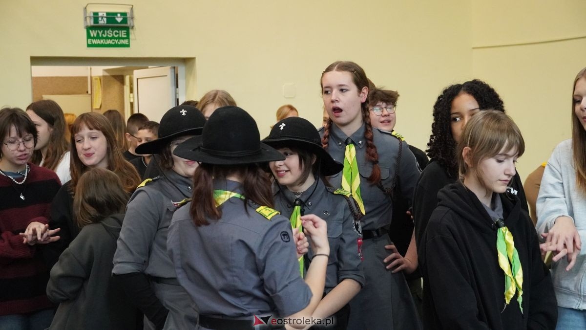 Kadzidło dołożyło swoją cegiełkę do ogólnopolskiego rekordu WOŚP! Lokalna społeczność uczyła się ratować życie z wielkim sercem [16.10.2025] - zdjęcie #30 - eOstroleka.pl