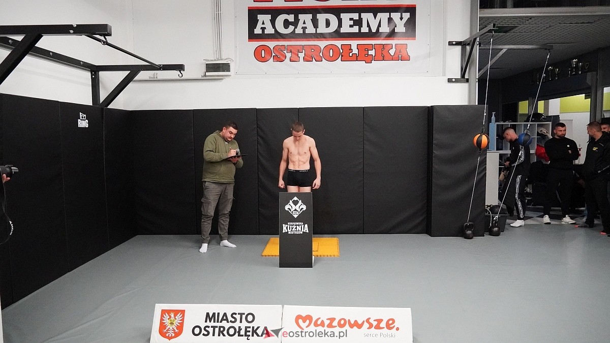 Kurpiowska Kuźnia Mistrzów - oficjalne ważenie [17.10.2025] - zdjęcie #75 - eOstroleka.pl