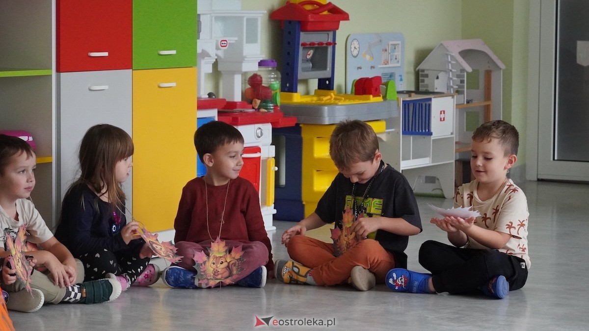 Przedszkole Miejskie nr 8 Kraina Radości powitało jesień! [17.10.2025] - zdjęcie #85 - eOstroleka.pl