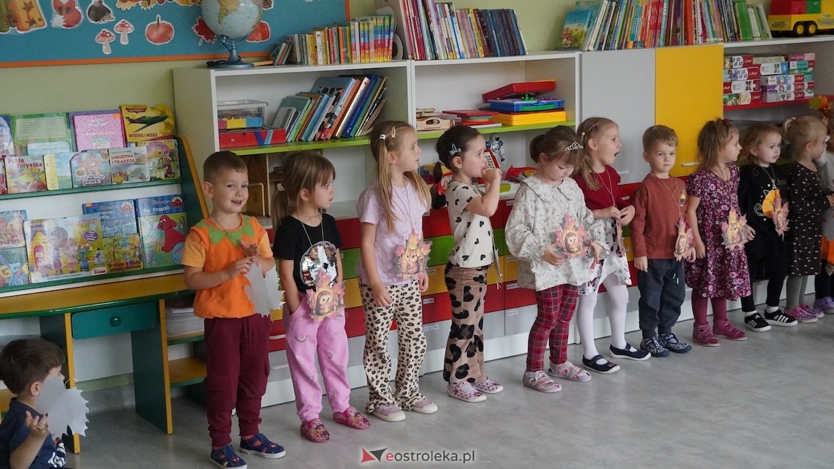 Przedszkole Miejskie nr 8 Kraina Radości powitało jesień! [17.10.2025] - zdjęcie #75 - eOstroleka.pl