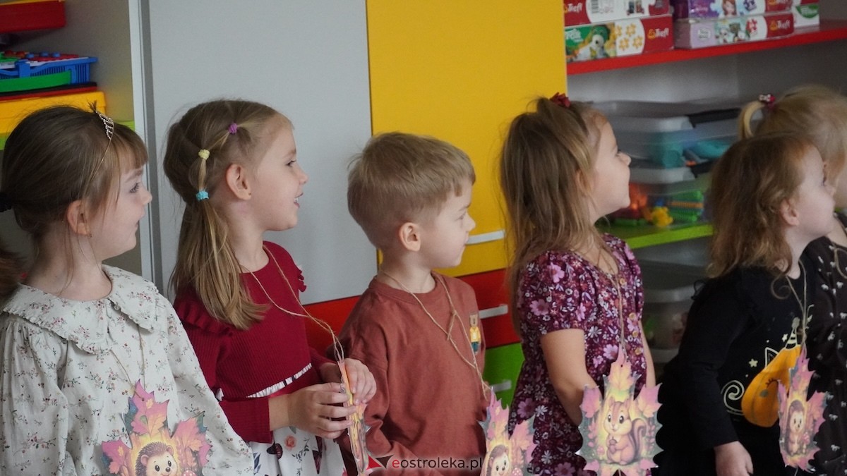 Przedszkole Miejskie nr 8 Kraina Radości powitało jesień! [17.10.2025] - zdjęcie #70 - eOstroleka.pl