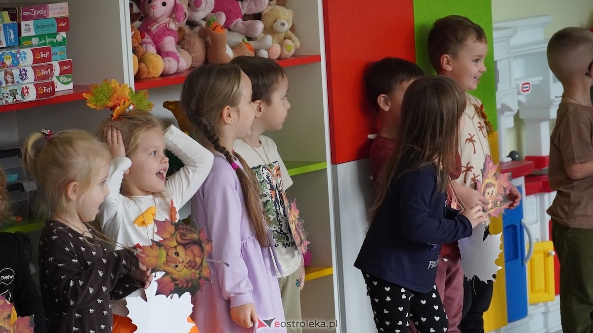 Przedszkole Miejskie nr 8 Kraina Radości powitało jesień! [17.10.2025] - zdjęcie #69 - eOstroleka.pl