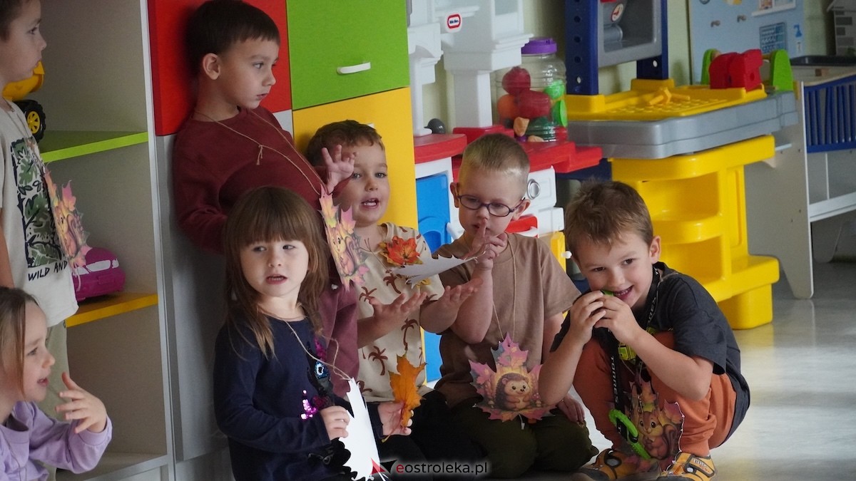 Przedszkole Miejskie nr 8 Kraina Radości powitało jesień! [17.10.2025] - zdjęcie #61 - eOstroleka.pl