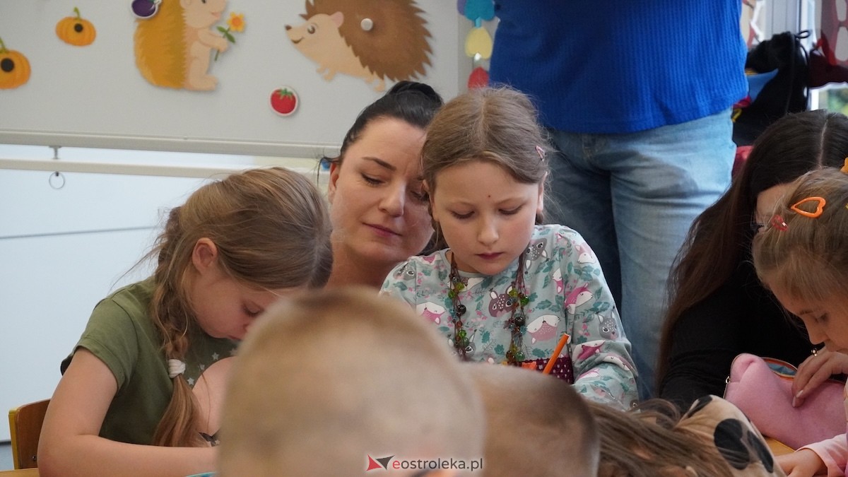 Przedszkole Miejskie nr 8 Kraina Radości powitało jesień! [17.10.2025] - zdjęcie #41 - eOstroleka.pl