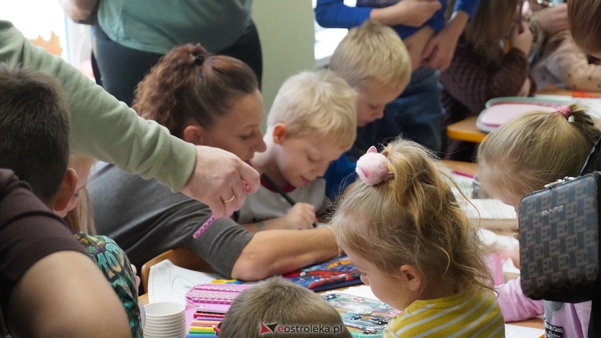 Przedszkole Miejskie nr 8 Kraina Radości powitało jesień! [17.10.2025] - zdjęcie #39 - eOstroleka.pl