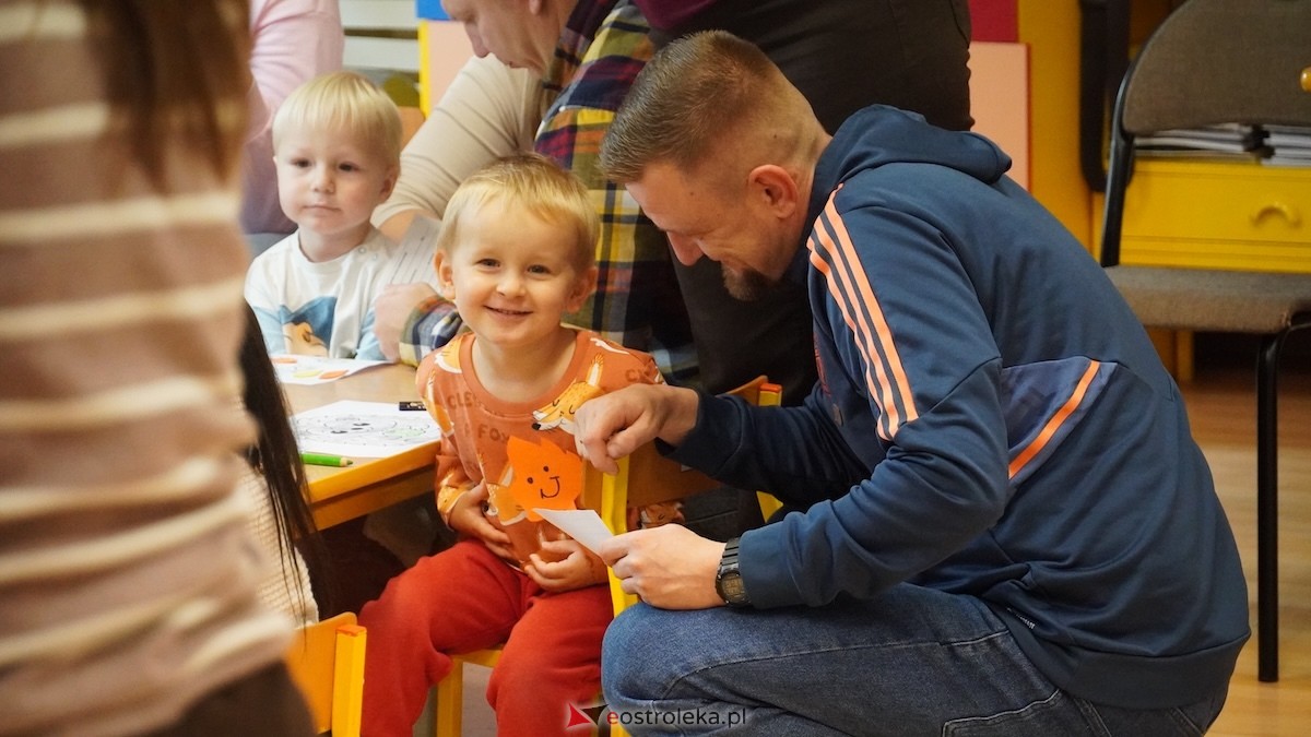 Przedszkole Miejskie nr 8 Kraina Radości powitało jesień! [17.10.2025] - zdjęcie #15 - eOstroleka.pl