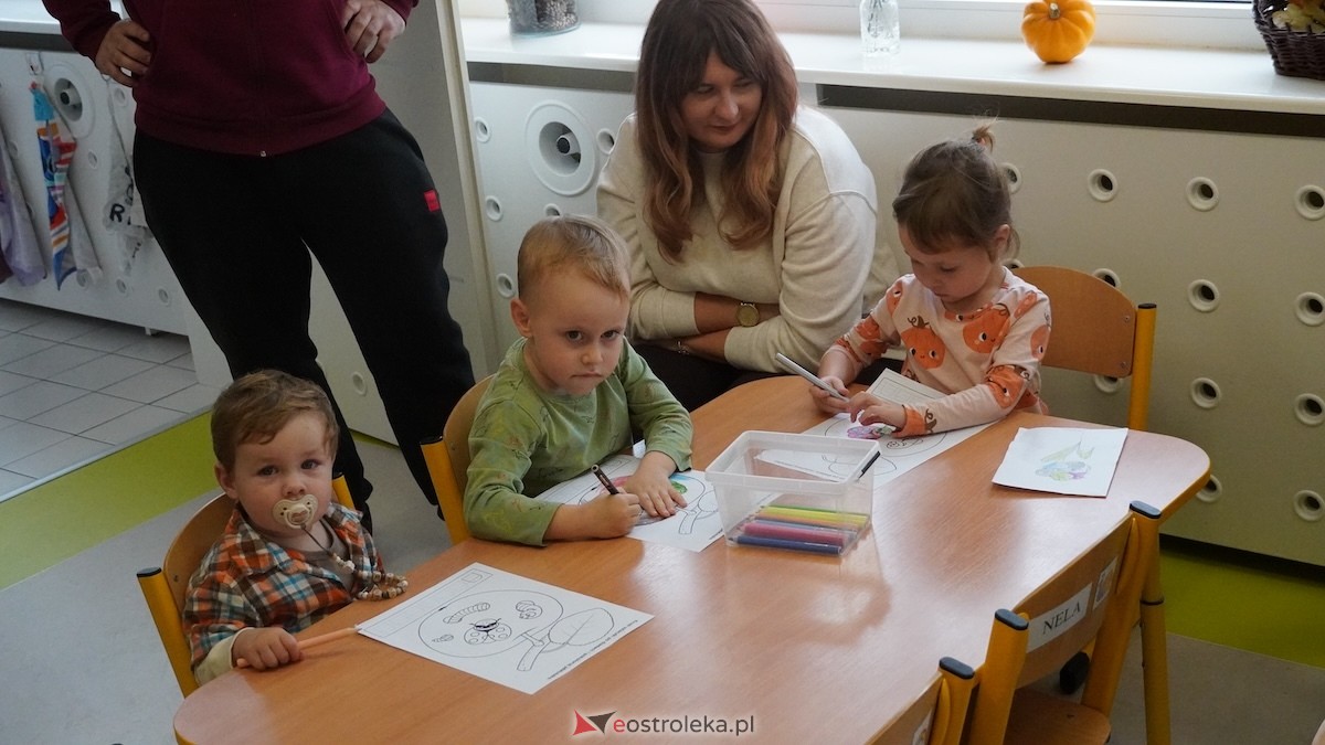 Przedszkole Miejskie nr 8 Kraina Radości powitało jesień! [17.10.2025] - zdjęcie #5 - eOstroleka.pl