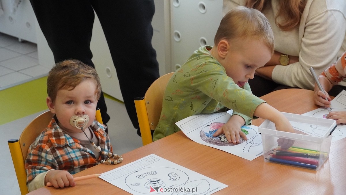 Przedszkole Miejskie nr 8 Kraina Radości powitało jesień! [17.10.2025] - zdjęcie #4 - eOstroleka.pl