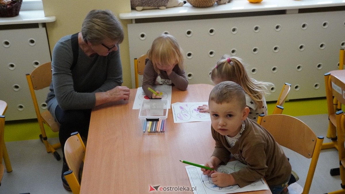 Przedszkole Miejskie nr 8 Kraina Radości powitało jesień! [17.10.2025] - zdjęcie #2 - eOstroleka.pl