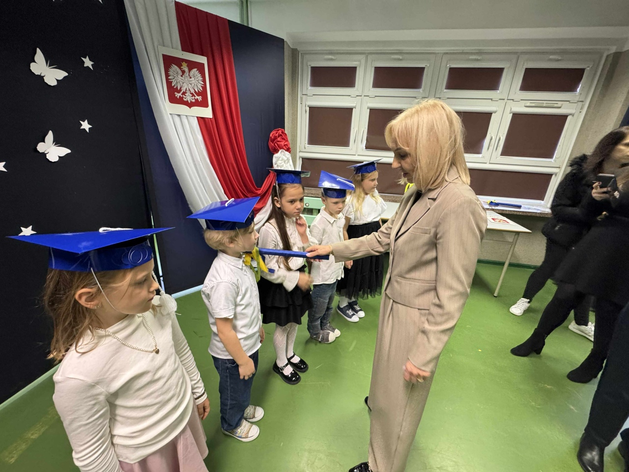 Pasowanie na ucznia w SP 10 w Ostrołęce 2025 - zdjęcie #52 - eOstroleka.pl