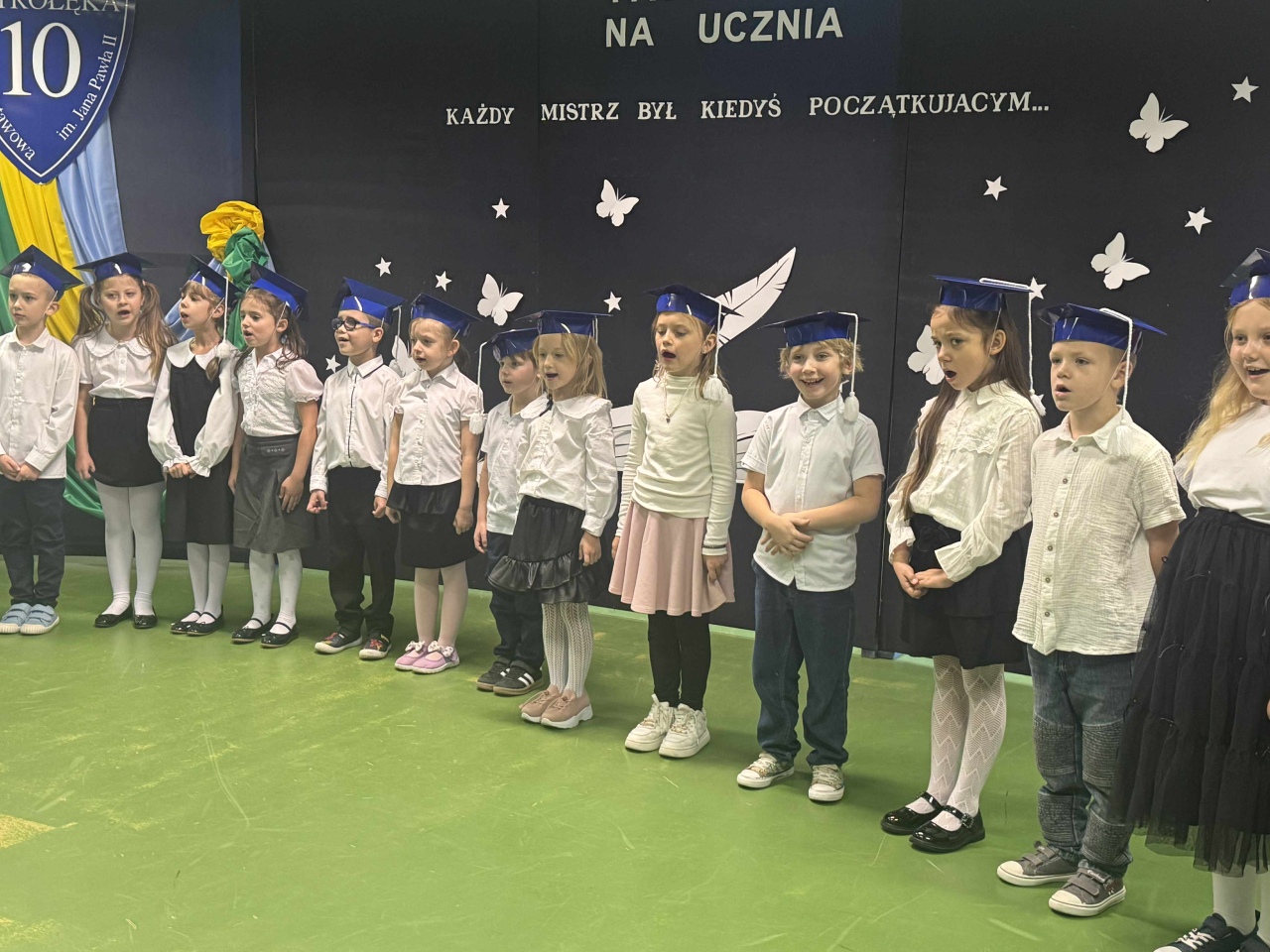 Pasowanie na ucznia w SP 10 w Ostrołęce 2025 - zdjęcie #4 - eOstroleka.pl