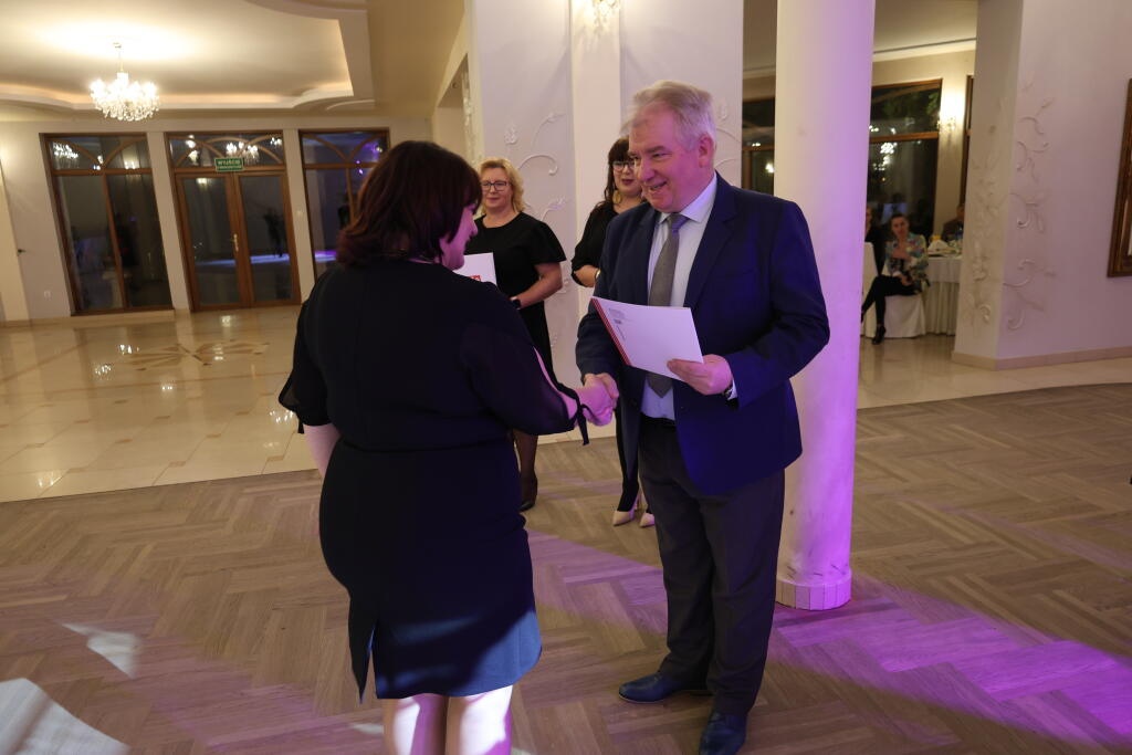 Powiatowe obchody Dnia Edukacji Narodowej 2025 - zdjęcie #11 - eOstroleka.pl