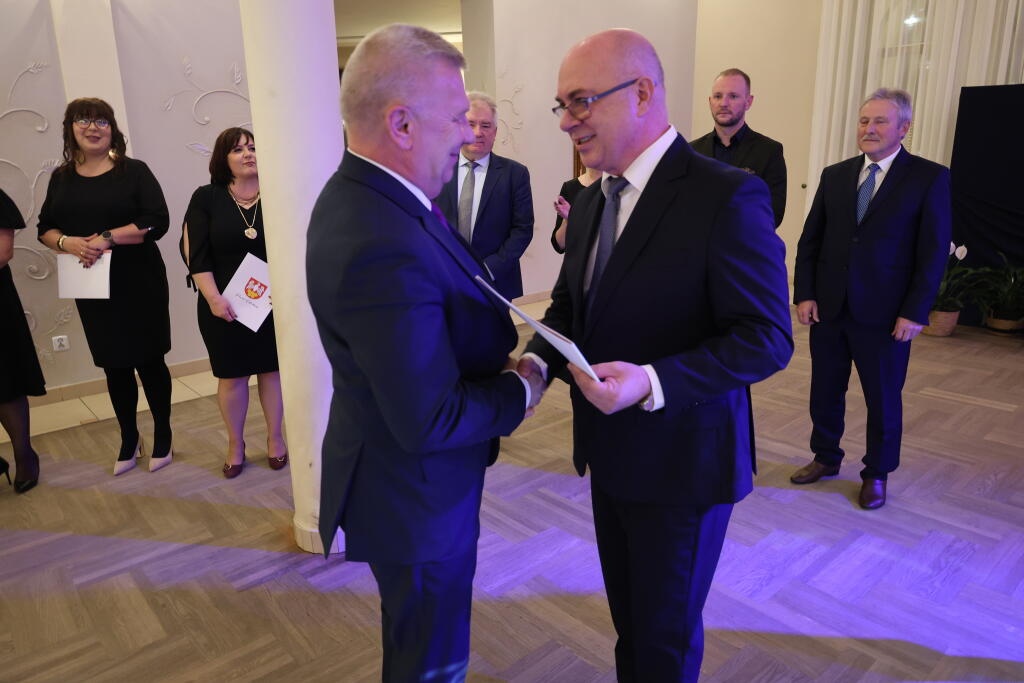 Powiatowe obchody Dnia Edukacji Narodowej 2025 - zdjęcie #9 - eOstroleka.pl
