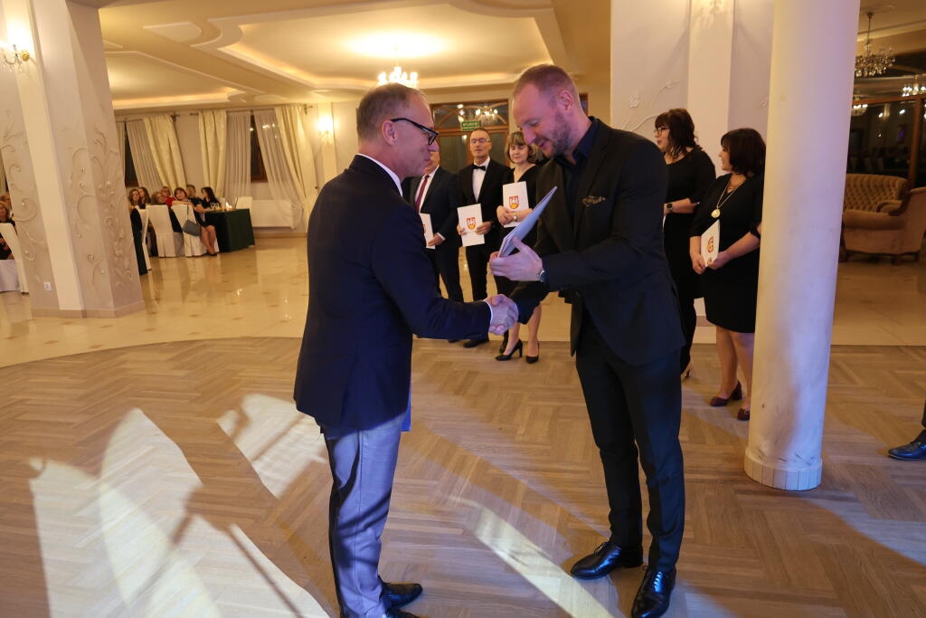 Powiatowe obchody Dnia Edukacji Narodowej 2025 - zdjęcie #7 - eOstroleka.pl