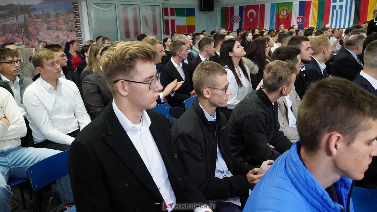 Inauguracja roku akademickiego w MANS w Łomży [18.10.2025]  - zdjęcie #115 - eOstroleka.pl