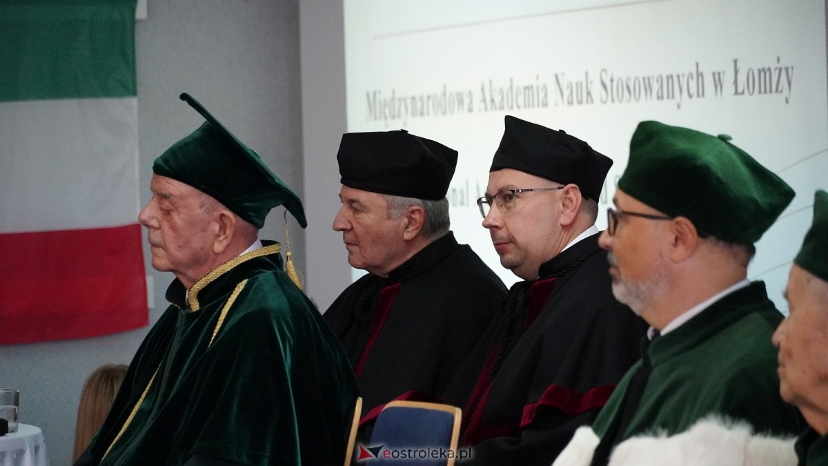 Inauguracja roku akademickiego w MANS w Łomży [18.10.2025]  - zdjęcie #98 - eOstroleka.pl