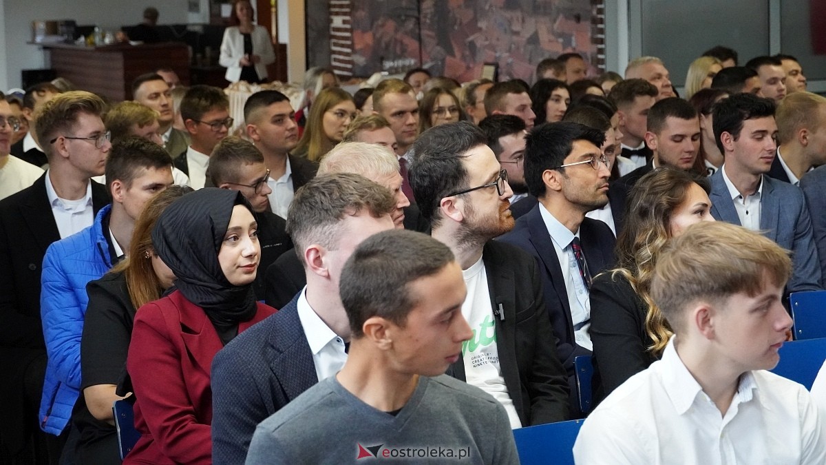 Inauguracja roku akademickiego w MANS w Łomży [18.10.2025]  - zdjęcie #92 - eOstroleka.pl