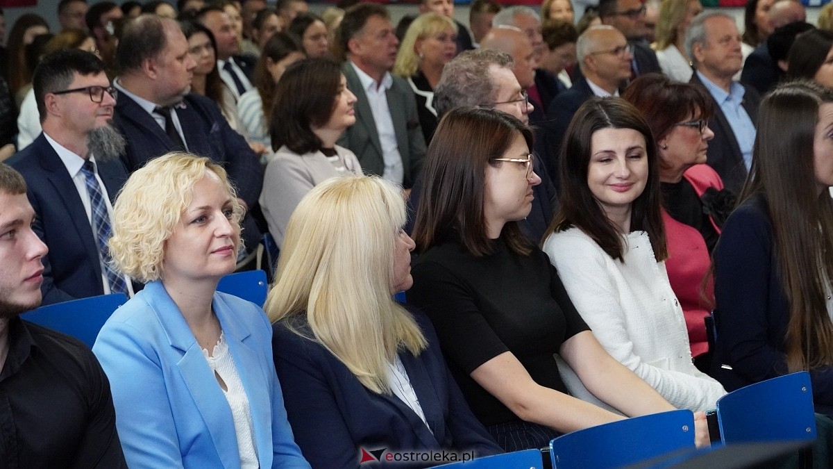 Inauguracja roku akademickiego w MANS w Łomży [18.10.2025]  - zdjęcie #91 - eOstroleka.pl