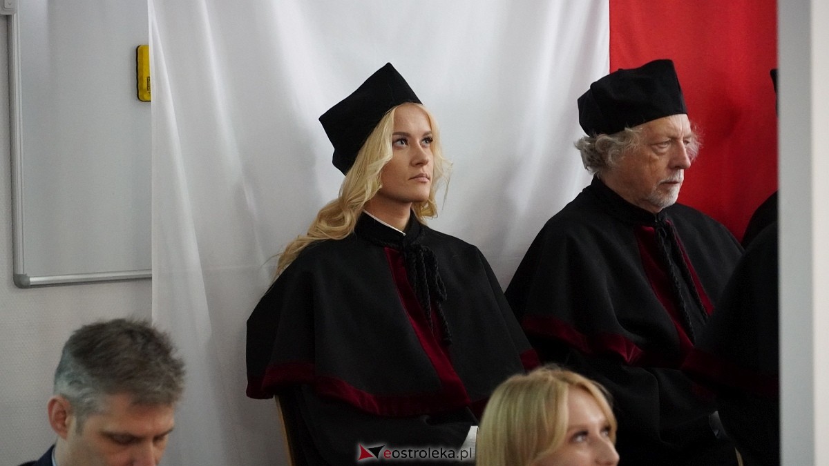 Inauguracja roku akademickiego w MANS w Łomży [18.10.2025]  - zdjęcie #83 - eOstroleka.pl