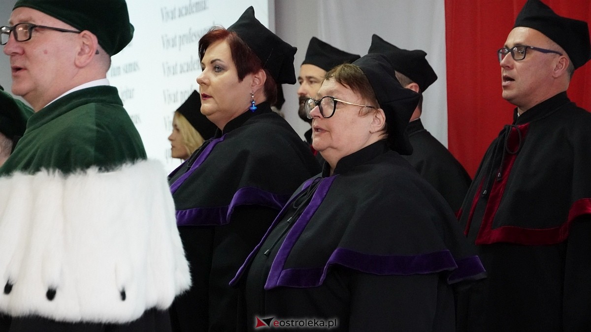 Inauguracja roku akademickiego w MANS w Łomży [18.10.2025]  - zdjęcie #36 - eOstroleka.pl