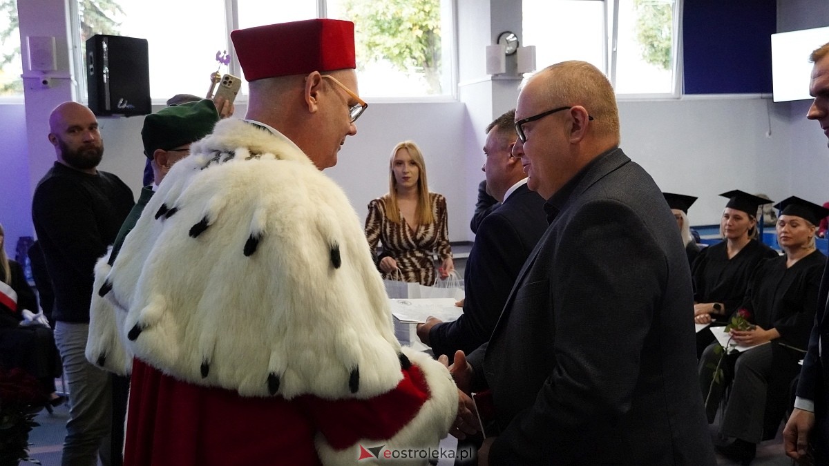 Inauguracja roku akademickiego w MANS w Łomży [18.10.2025]  - zdjęcie #10 - eOstroleka.pl