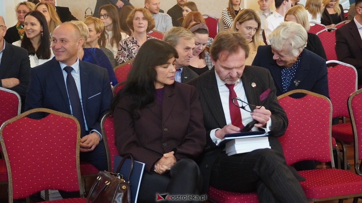 Inauguracja roku akademickiego 2025/2026 WSSE w Gdańsku filia w Ostrołęce [18.10.2025] - zdjęcie #78 - eOstroleka.pl