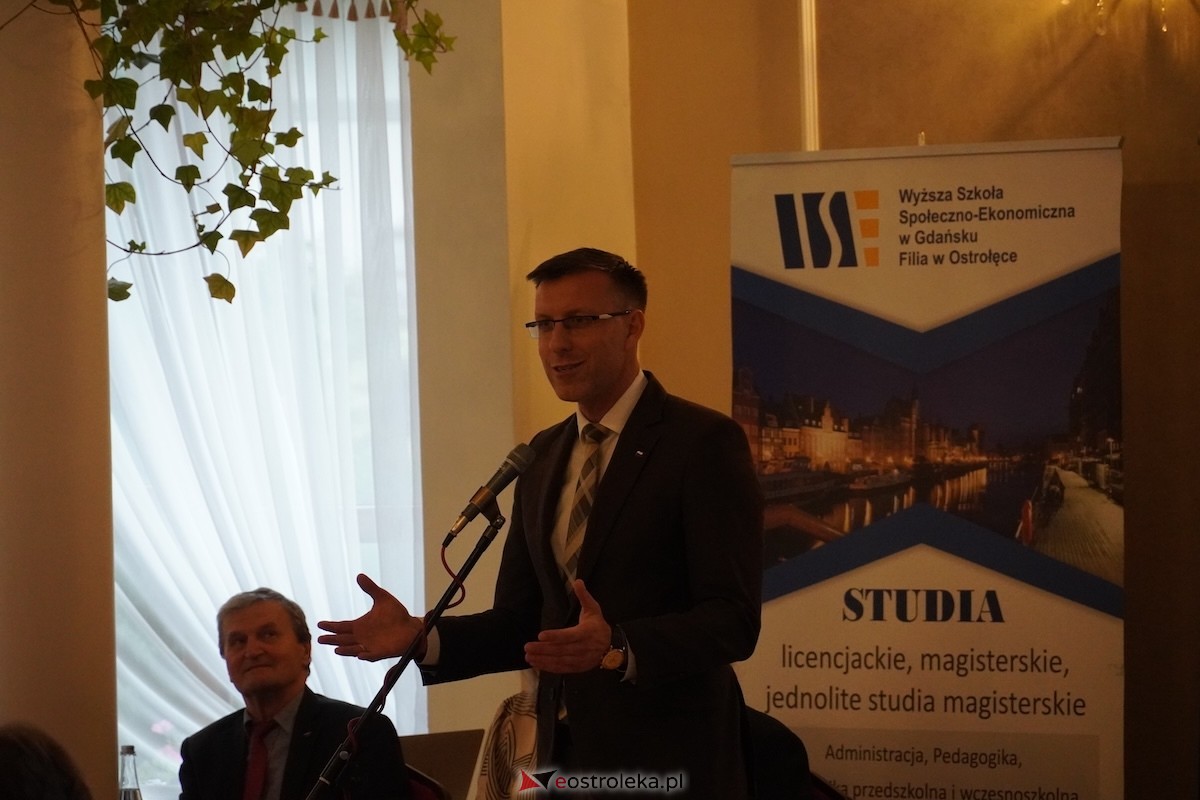 Inauguracja roku akademickiego 2025/2026 WSSE w Gdańsku filia w Ostrołęce [18.10.2025] - zdjęcie #25 - eOstroleka.pl