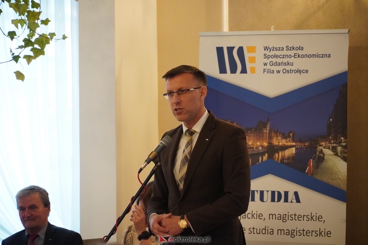 Inauguracja roku akademickiego 2025/2026 WSSE w Gdańsku filia w Ostrołęce [18.10.2025] - zdjęcie #23 - eOstroleka.pl