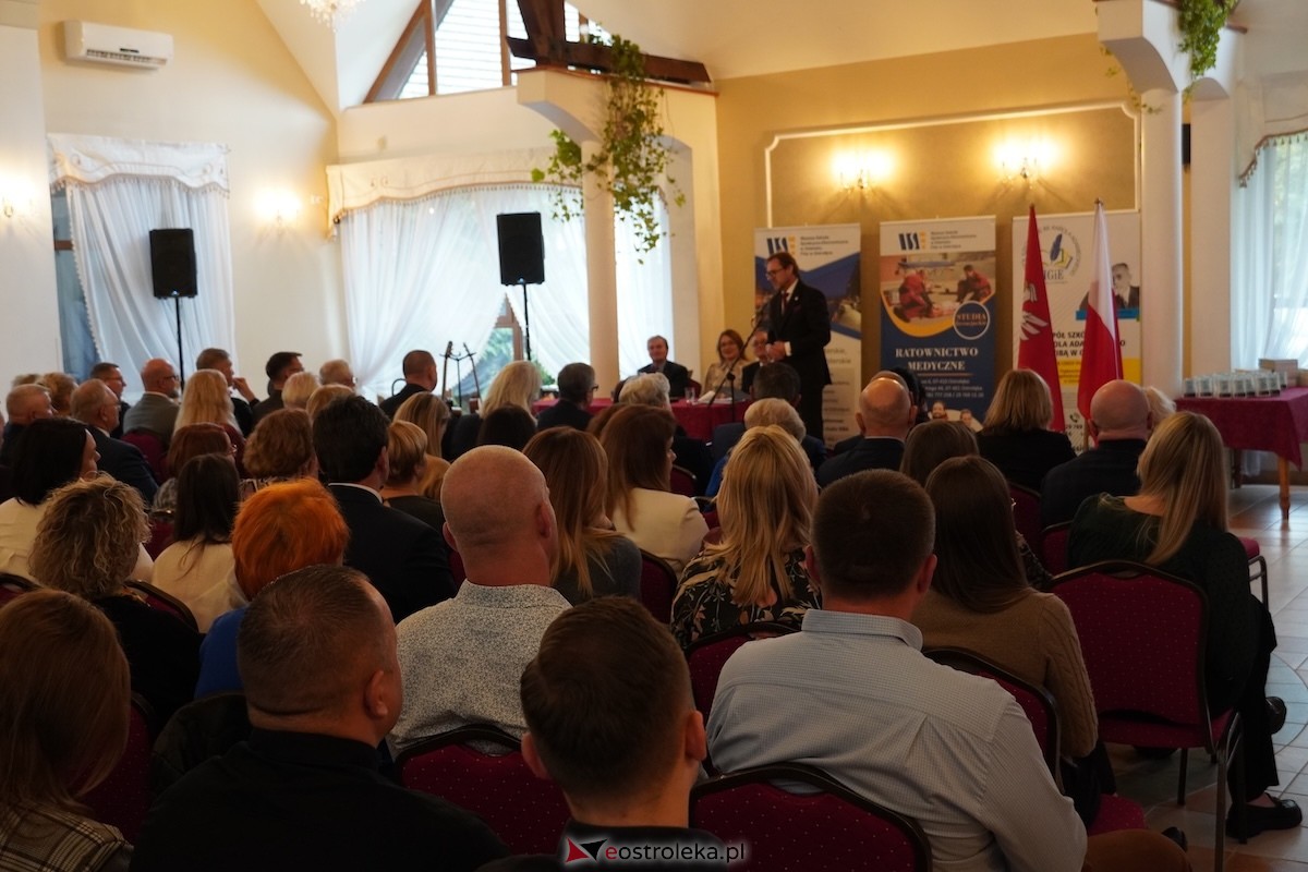 Inauguracja roku akademickiego 2025/2026 WSSE w Gdańsku filia w Ostrołęce [18.10.2025] - zdjęcie #17 - eOstroleka.pl