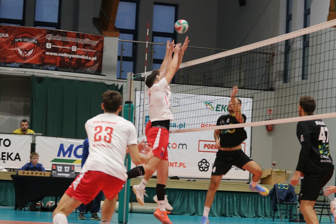 SPS Volley Ostrołęka - MMKS Mińsk Mazowiecki [19.10.2025] - zdjęcie #52 - eOstroleka.pl