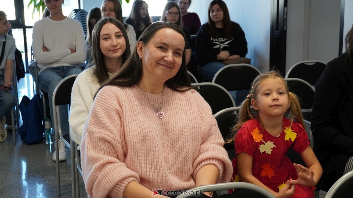 VII konkurs wokalny „Śpiewający Powiat” [21.10.2025] - zdjęcie #57 - eOstroleka.pl