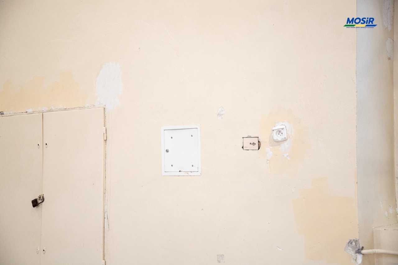 Sportowy blask po latach! Sala gimnastyczna ZSZ nr 1 w Ostrołęce przeszła kompleksowy remont [21.10.2025] - zdjęcie #5 - eOstroleka.pl