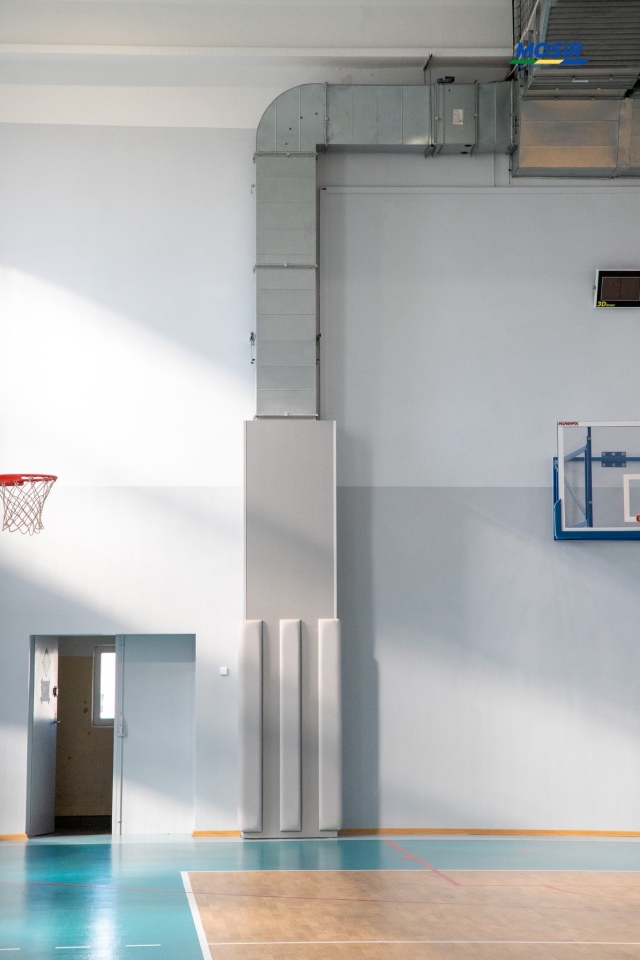 Sportowy blask po latach! Sala gimnastyczna ZSZ nr 1 w Ostrołęce przeszła kompleksowy remont [21.10.2025] - zdjęcie #4 - eOstroleka.pl