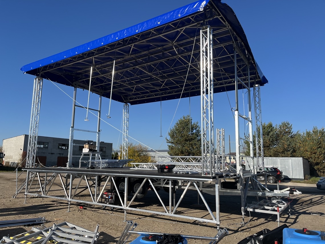 Nowa mobilna scena w gminie Rzekuń [23.10.2025] - zdjęcie #4 - eOstroleka.pl