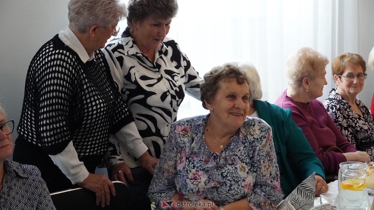 Więcej Życia w Życiu - seniorzy udowodnili, że tradycja smakuje najlepiej! [23.10.2025] - zdjęcie #88 - eOstroleka.pl