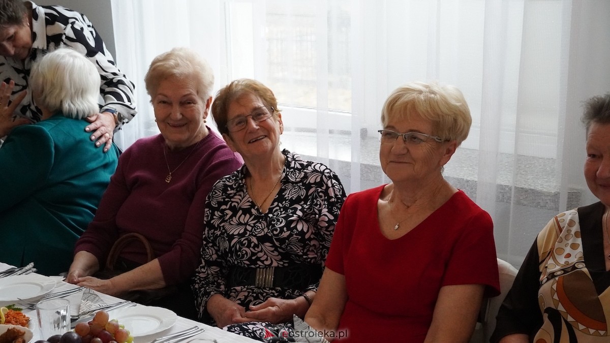 Więcej Życia w Życiu - seniorzy udowodnili, że tradycja smakuje najlepiej! [23.10.2025] - zdjęcie #84 - eOstroleka.pl