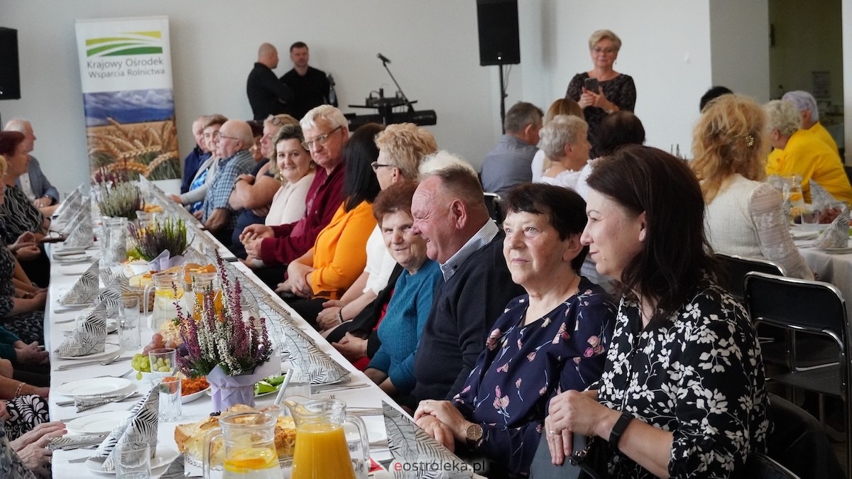 Więcej Życia w Życiu - seniorzy udowodnili, że tradycja smakuje najlepiej! [23.10.2025] - zdjęcie #71 - eOstroleka.pl