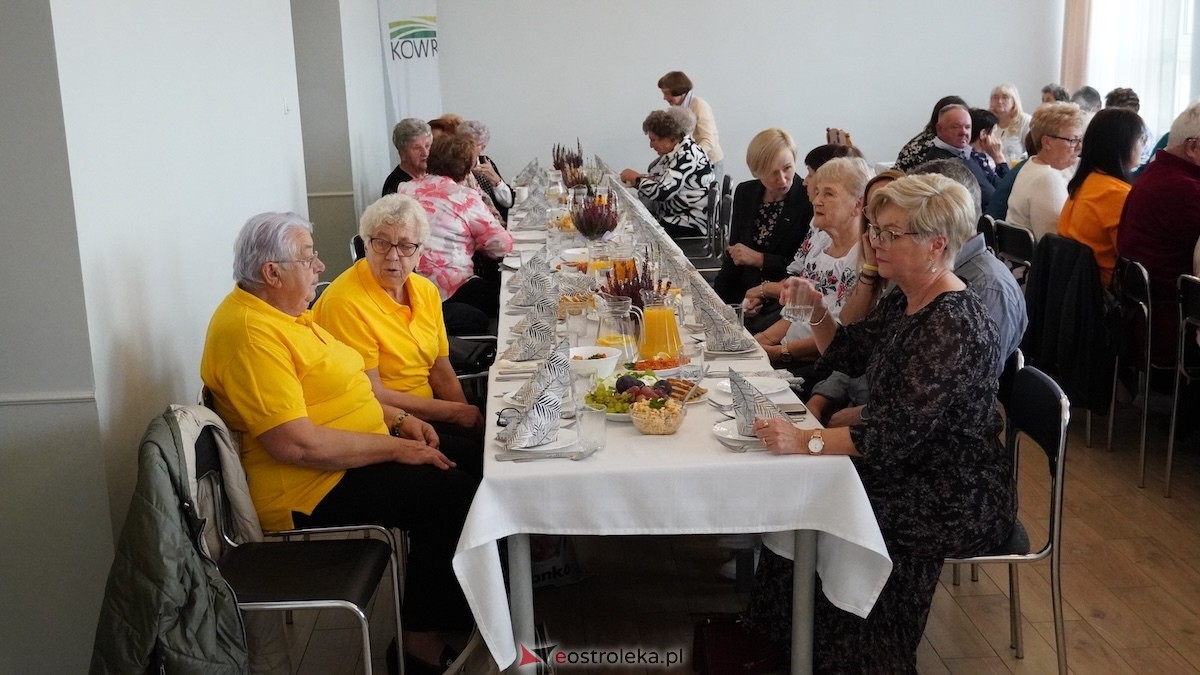 Więcej Życia w Życiu - seniorzy udowodnili, że tradycja smakuje najlepiej! [23.10.2025] - zdjęcie #64 - eOstroleka.pl