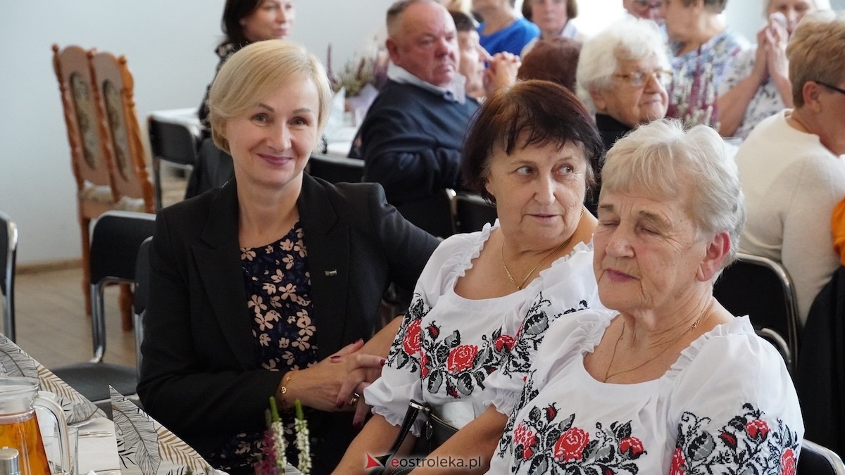 Więcej Życia w Życiu - seniorzy udowodnili, że tradycja smakuje najlepiej! [23.10.2025] - zdjęcie #56 - eOstroleka.pl