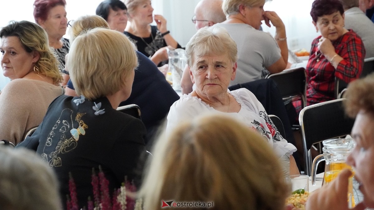 Więcej Życia w Życiu - seniorzy udowodnili, że tradycja smakuje najlepiej! [23.10.2025] - zdjęcie #55 - eOstroleka.pl